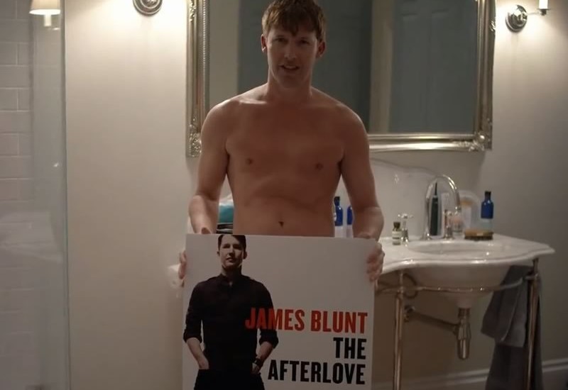 James Blunt desnudo