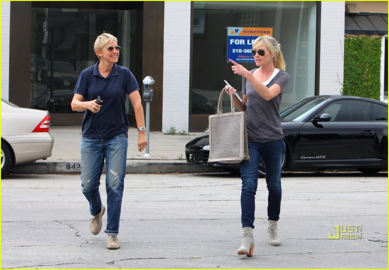 Ellen DeGeneres y Portia de Rossi (2/4)