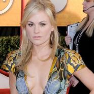 Anna Paquin se hace un Ricky Martin