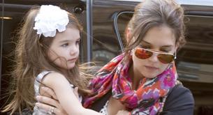 Katie Holmes y Suri Cruise celebran el Domingo de Pascua