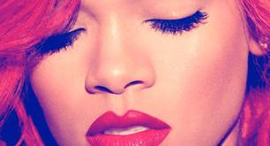 Tachán... La portada de 'Loud' de Rihanna