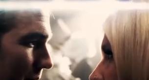 Ke$ha estrena el vídeo de 'Blow' con un Dawson bien crecidito