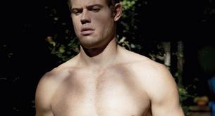 Trevor Donovan, señores. ¿Quién es Trevor Donovan?