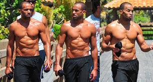 Craig David enseña cacha en Miami