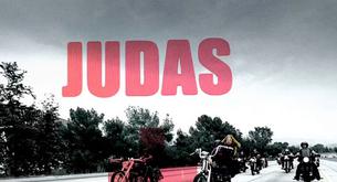 Lady Gaga en moto en el vídeo de 'Judas'