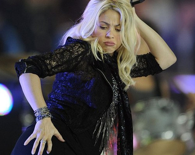 Shakira baila y canta con su barriguita de embarazada en Baku