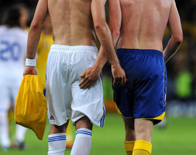 ¿Futbolistas gays en España? "Si un futbolista reconoce ser gay tendría que retirarse"
