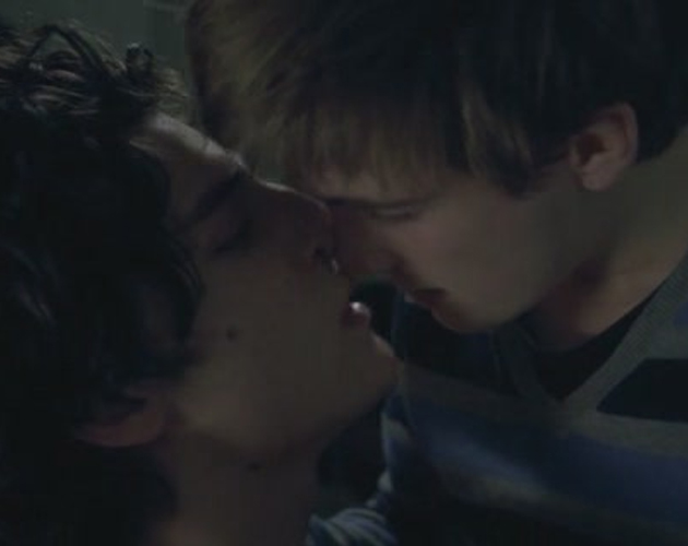 El gobierno de Rusia alerta a una televisión por emitir la película gay 'Les Chansons d'Amour'