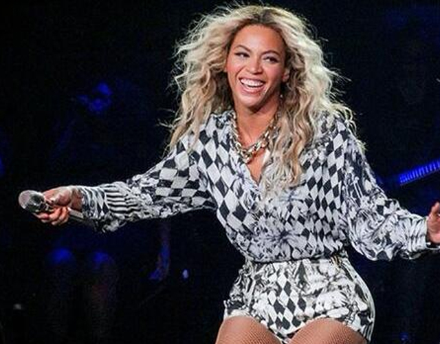 Beyoncé se olvida de la letra de 'XO' en concierto