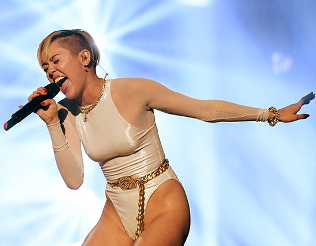 Miley Cyrus vuelve al 1 de Billboard con 'Wrecking Ball'