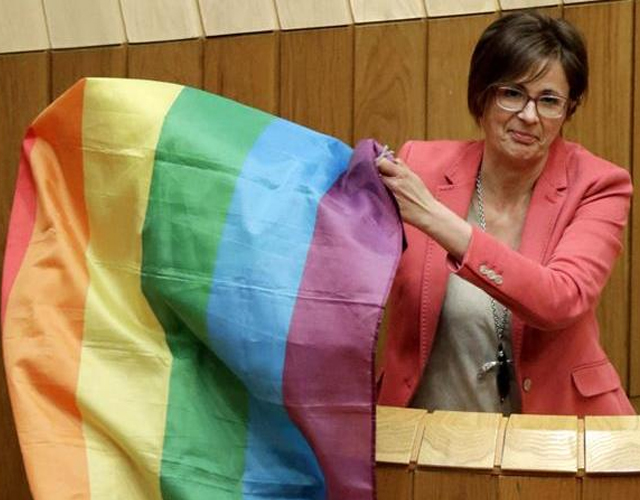 Galicia aprueba la primera ley de España contra la homofobia