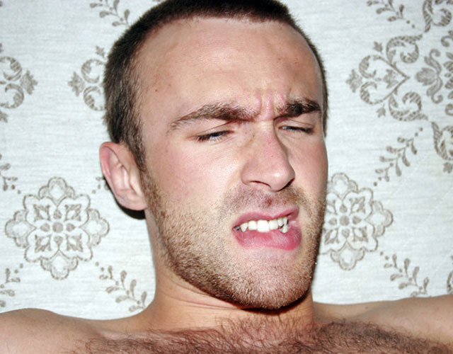 Fotos de hombres desnudos teniendo orgasmos en la exposición 'Cumfaces'