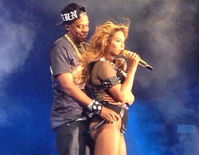 Beyoncé, ¿embarazada? Canta con Nicki Minaj 'Flawless' en París