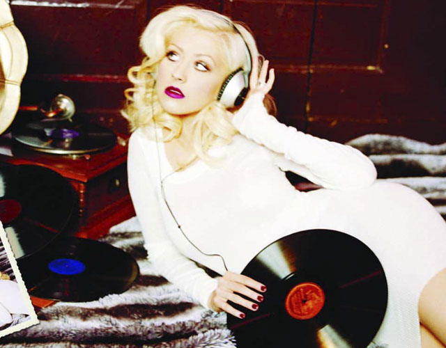 Christina Aguilera promete sonido 'Back to Basics' en su nuevo disco