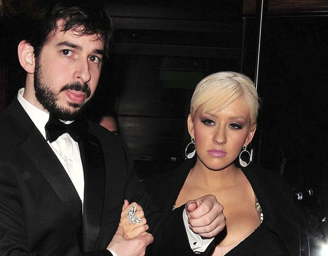 Christina Aguilera le pide a su ex que le ayude a recuperar su carrera