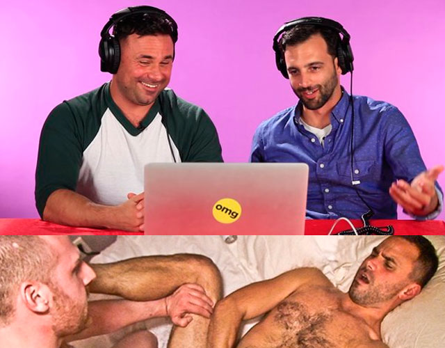 Hombres viendo vídeos porno al lado de los actores porno que los protagonizan