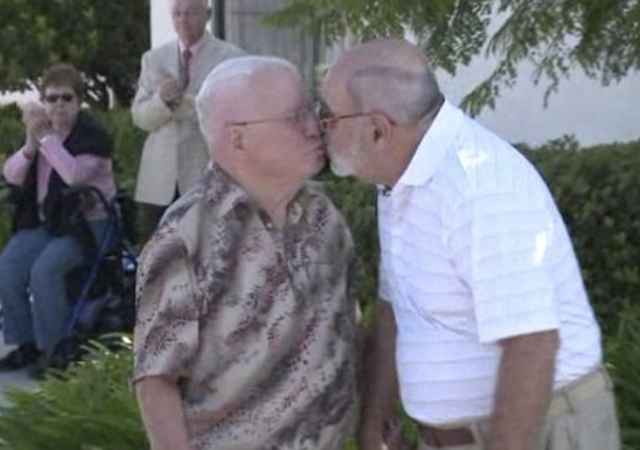La emotiva boda gay de un veterano de la 2ª Guerra Mundial de 95 años