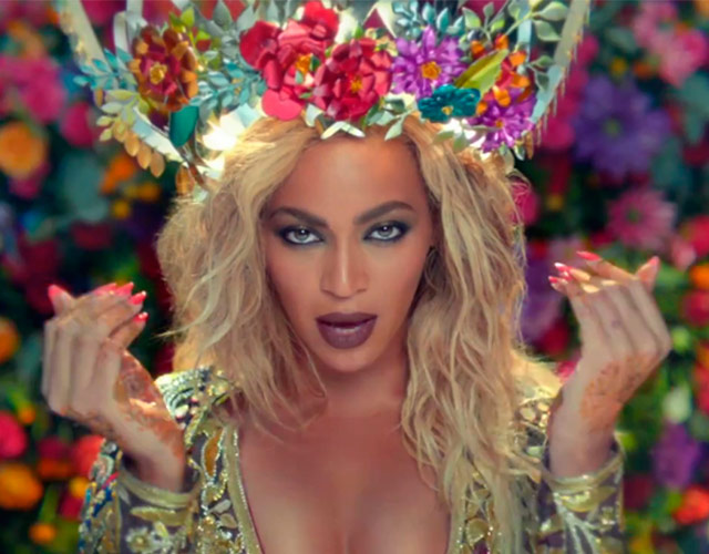 Beyoncé, en el vídeo de 'Hymn For The Weekend' de Coldplay
