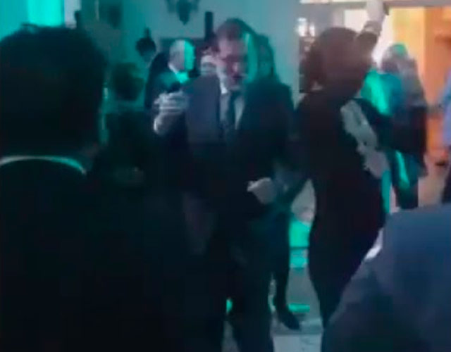El vídeo de Mariano Rajoy bailando 'Mi Gran Noche' de Raphael