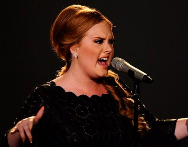 Adele dice "chúpame la polla" a Tony Visconti por criticar su voz