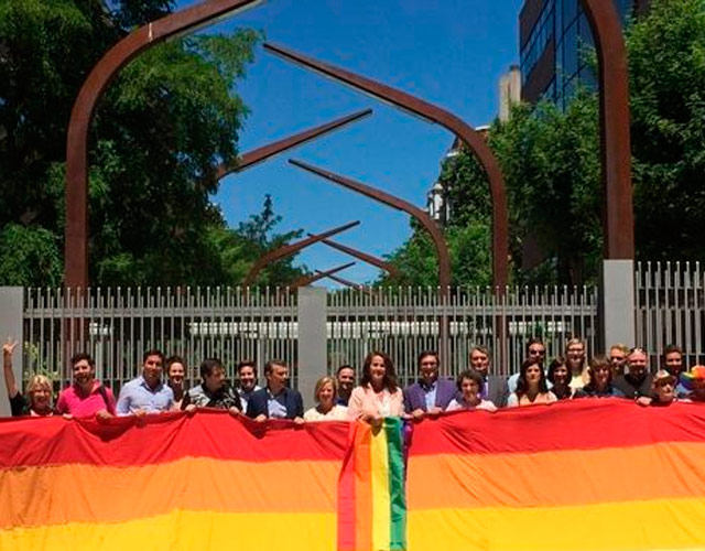 Aprobada la ley contra la LGBTfobia en Madrid