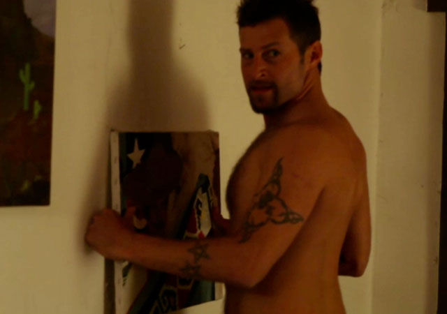 El actor Jeremy St. James, desnudo y erecto en 'Marfa Girl'