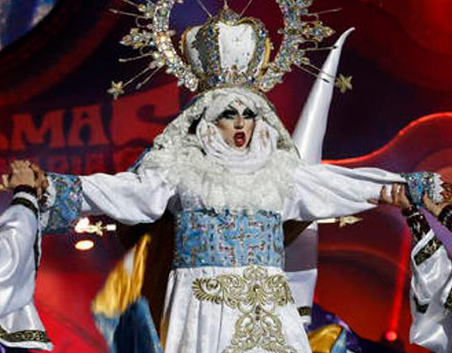 Polémicas con Sethlas, la virgen drag queen coronada en el Carnaval de Las Palmas