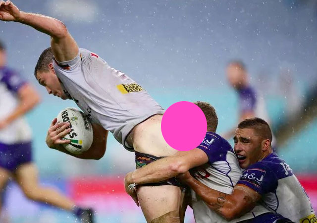 La foto viral gay de un partido de rugby en Australia