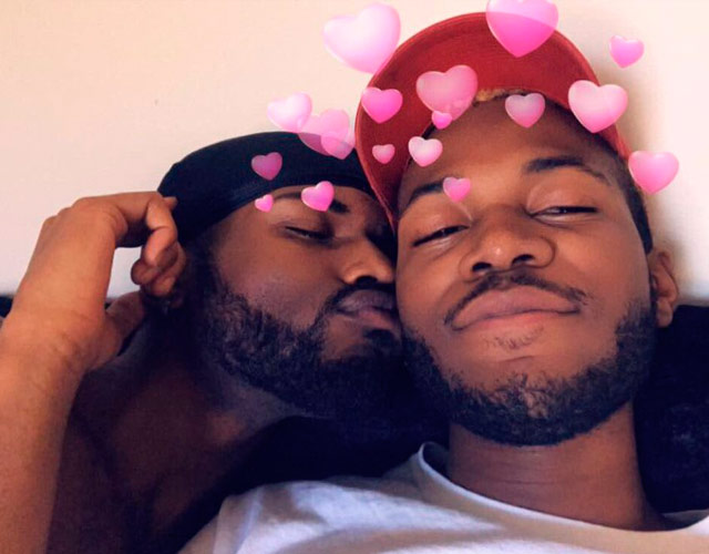 Viral: este beso gay provoca una oleada de insultos homófobos