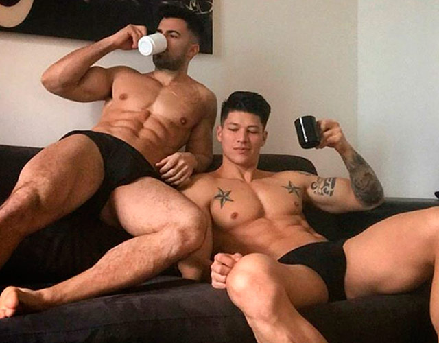 Hombres desnudos con piernas abiertas, la cuenta de Instagram de moda