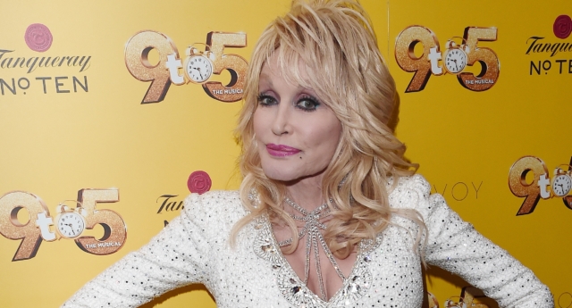 Dolly Parton responde a años de rumores: "No soy lesbiana"