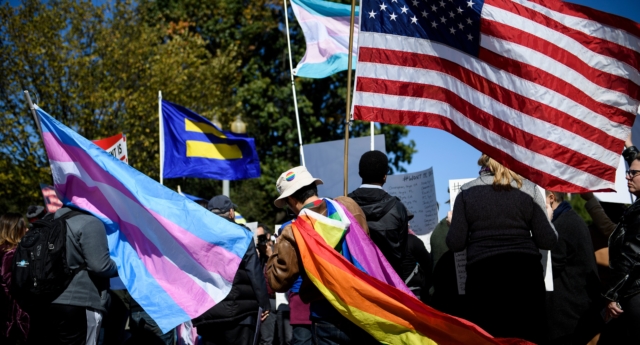 La mayoría de estados apoya las protecciones contra la discriminación LGBT