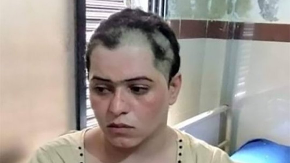 Una banda secuestró, chantajeó, torturó y afeitó el pelo de esta mujer trans.