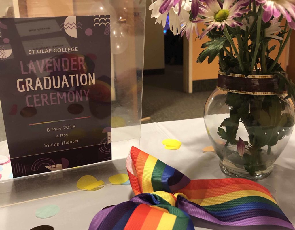 La "graduación de la lavanda" para estudiantes LGBT+