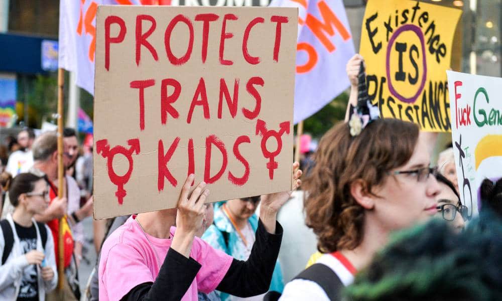 Texas quiere prohibir que los niños trans practiquen deporte
