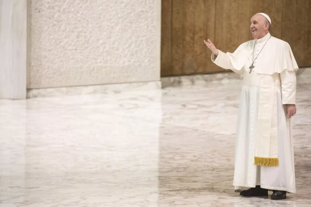 El Papa Francisco sustituye a un obispo tras filtrarse un vídeo en el que aparece semidesnudo con otro hombre