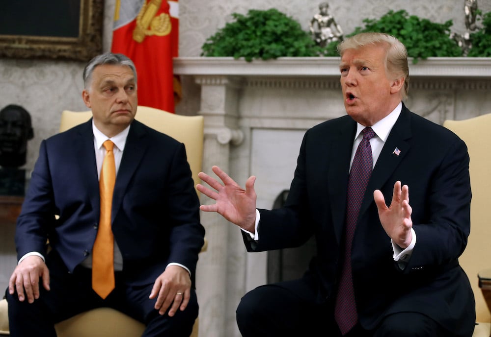 Donald Trump apoya al candidato homófobo Viktor Orbán