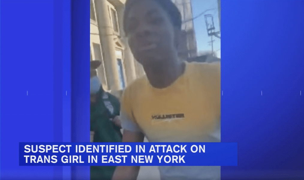 La policía busca al adolescente que golpeó a una chica trans en la cara a la salida del instituto de Nueva York