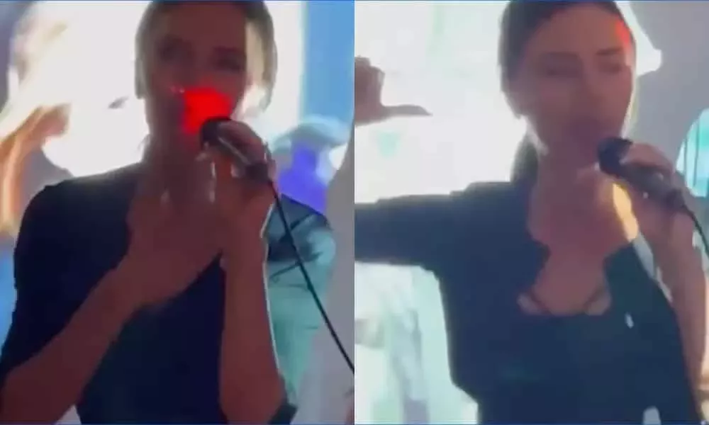 Victoria Beckham canta un clásico de las Spice Girls en un icónico karaoke: 