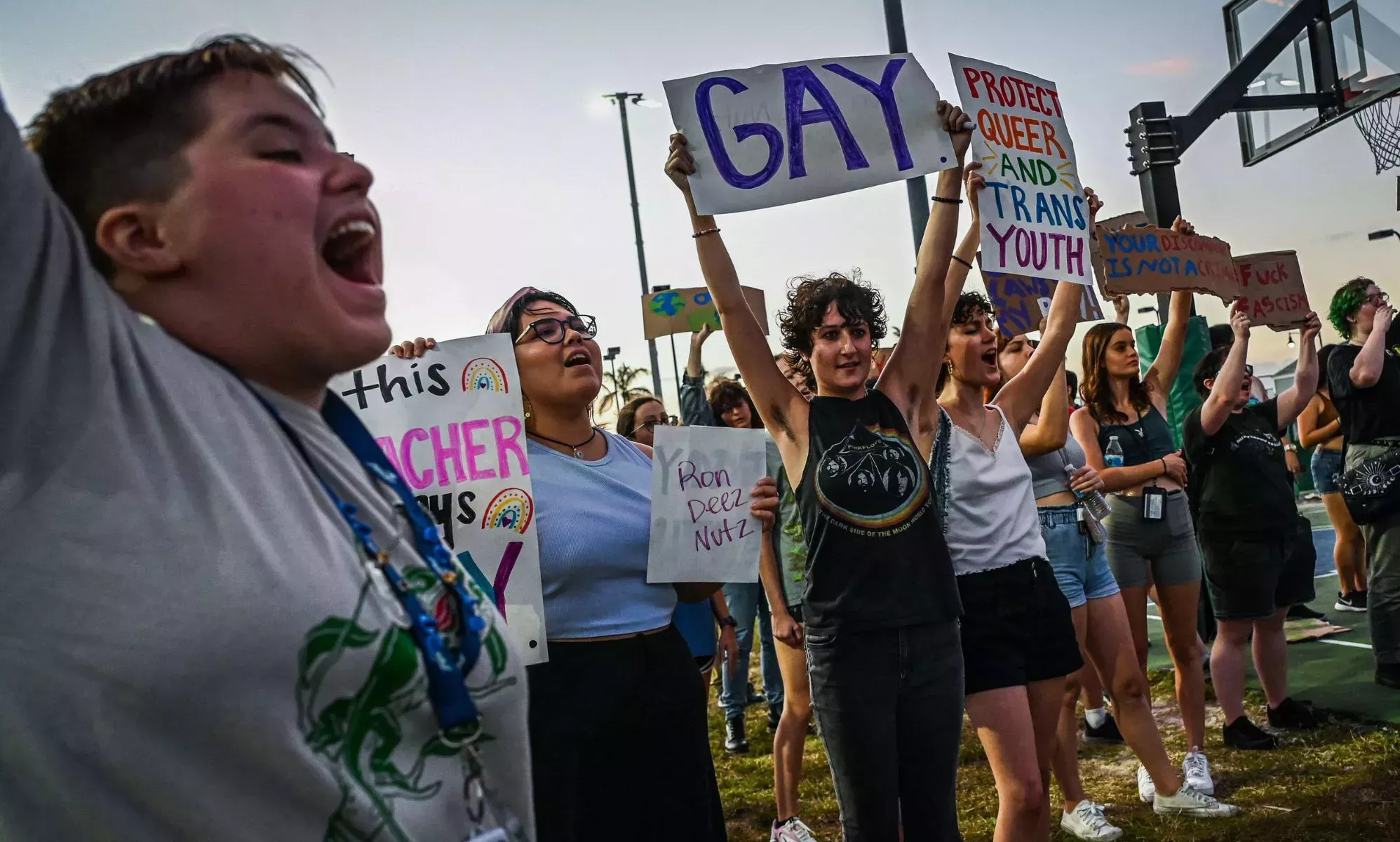 Estudiantes de secundaria de Florida dicen que su obra de teatro fue clausurada debido a la vil ley No Digas Gay
