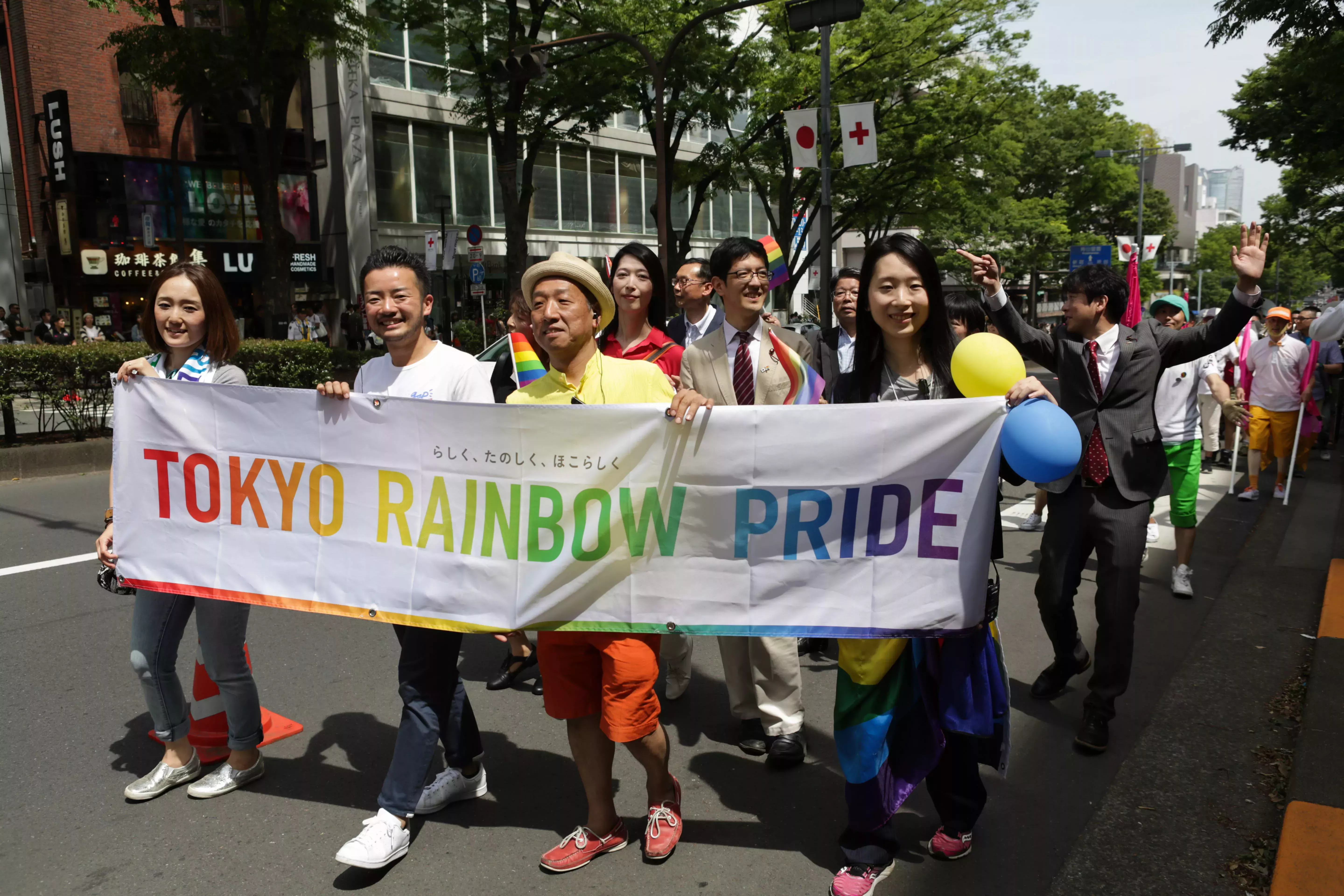El principal partido de la oposición japonesa presenta un proyecto de ley para legalizar definitivamente el matrimonio entre personas del mismo sexo