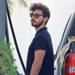 Shia LaBeouf sabe cómo usar la manguera