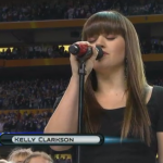Kelly Clarkson en la Super Bowl Kelly Clarkson en la Super Bowl