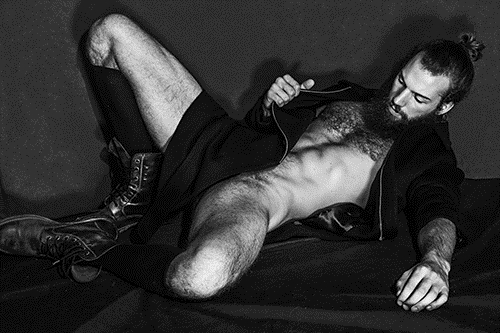 El modelo Phil Sullivan desnudo