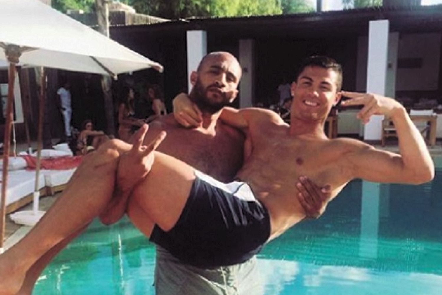 El novio de Cristiano Ronaldo es un kickboxer marroquí, Badr Hari |  CromosomaX