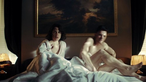 Friedrich Mücke desnudo 