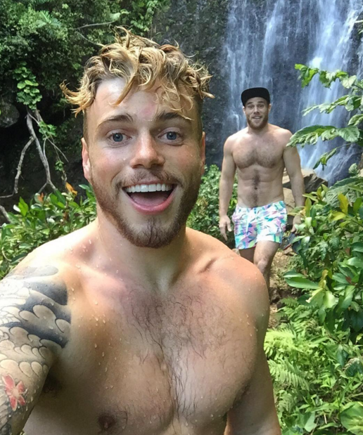 Gus Kenworthy y novio de vacaciones