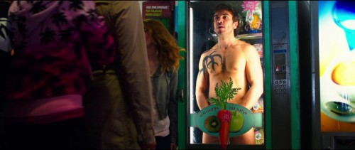 Elyas M’Barek desnudo