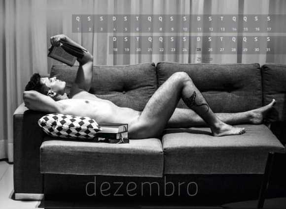 Bibliotecarios desnudos