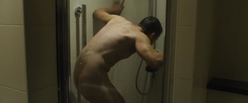 El actor Ben Foster desnudo